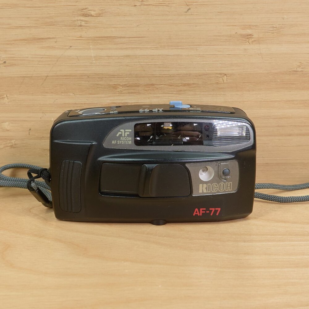 Ricoh AF-77 Point and Shoot 35mm Film Camera / Built-in Flash / Tested